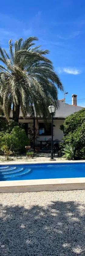 Chalet privado，位于圣胡安·德·阿利坎特的酒店
