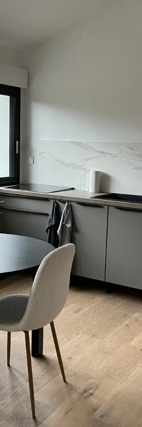 Comfortable and quiet little nest，位于Pampelonne的酒店