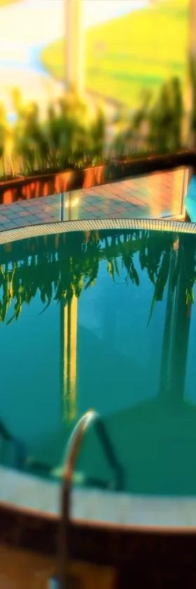 Atostogų namas su baseinu, jacuzzi ir pirtimi，位于克莱佩达的酒店
