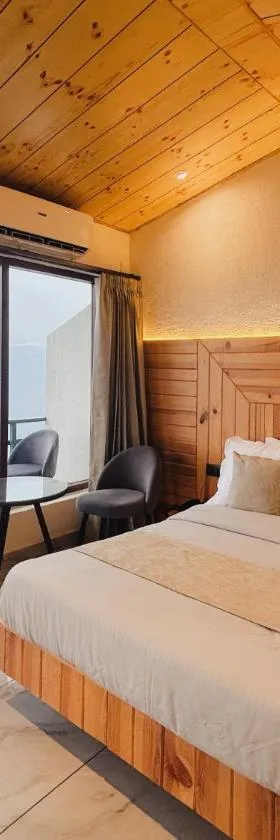 Queens Hill by Edge Mussoorie，位于穆索里的酒店