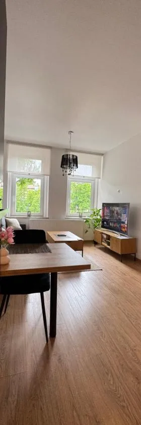 Apartment between the bridges，位于兹戈热莱茨的酒店
