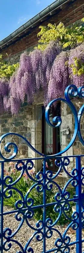 Cottage chez Emilie，位于Beaulieu的酒店