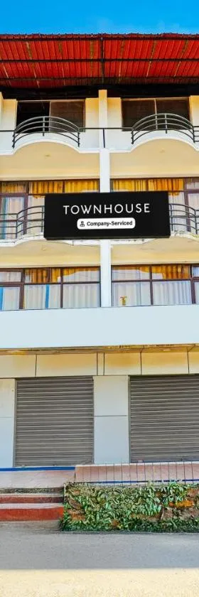Super Townhouse Madikeri Fort Formerly Hotel Raj，位于马迪凯里的酒店