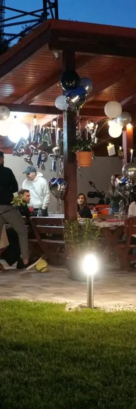 Eplényi Apartmanház，位于艾普莱尼的酒店