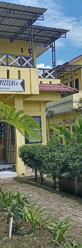 Berastagi Mountain View Homestay & Pizzeria，位于不拉士打宜的酒店