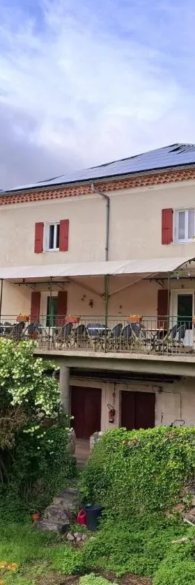 Auberge Arthéa，位于Laviolle的酒店