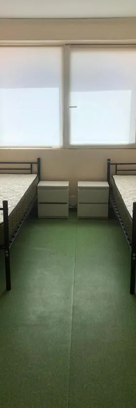 HOSTEL PARK-Dobraszczecińska，位于Dobra的酒店