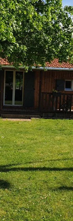 Chalet du Tilleul，位于Poncey-lès-Athée的酒店