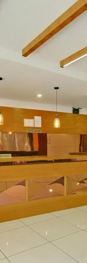 Super Townhouse Edasserys Kalamassery Tourist Home，位于Elūr的酒店