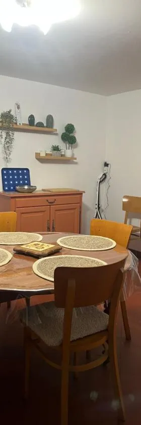 Maison de ville rénovée，位于瑟农什的酒店