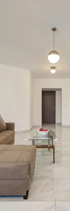 PRIVATE 3BR APARTMENT Next to Paceville & St George's Bay，位于彭布罗克的酒店