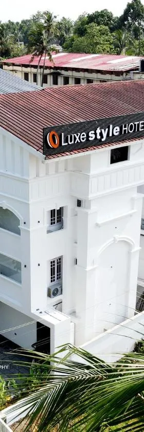 Luxe Style Hotels，位于Adūr的酒店
