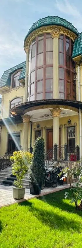 Soro Hotel，位于杜尚别的酒店