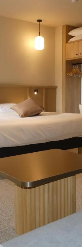 Brit Hotel Confort Alençon，位于阿朗松的酒店