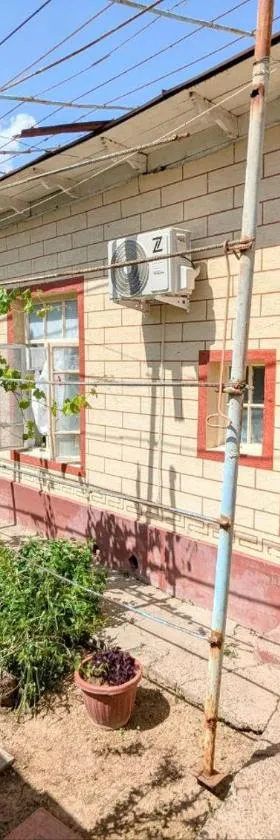 guest house for decent travelers with a registry office，位于Yalanghoch的酒店