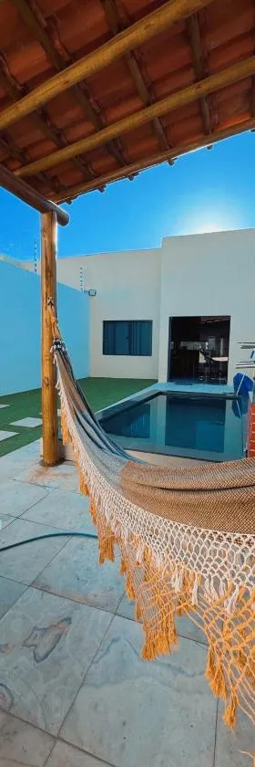Casa Ampla com Piscina e Área de Churrasco 400A，位于茹阿泽鲁的酒店