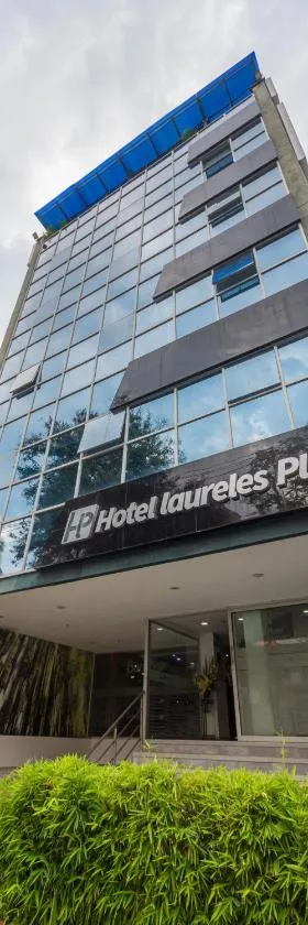 Hotel Laureles Plaza，位于麦德林的酒店