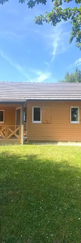 Chalet dans le Perche，位于Soligny-la-Trappe的酒店