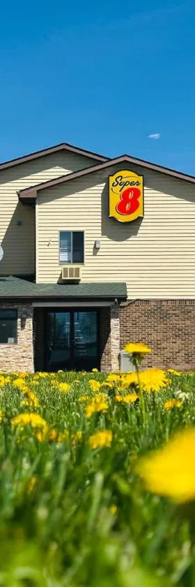 Super 8 by Wyndham Imlay City，位于Imlay City的酒店