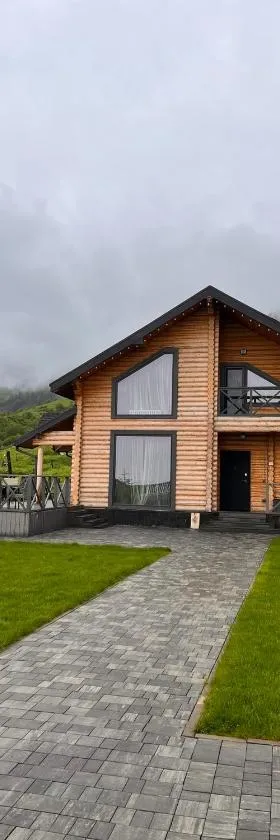 FamilyHouseTabagan гостевой дом,коттедж в горах для компании с террасой и баней，位于阿拉木图的酒店