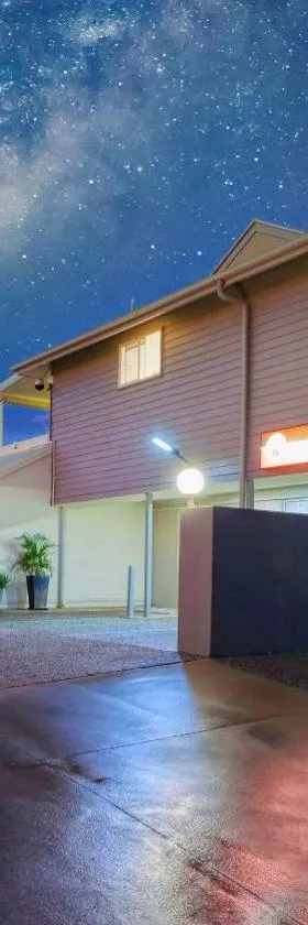 66号公路汽车旅馆，位于埃默拉尔德的酒店