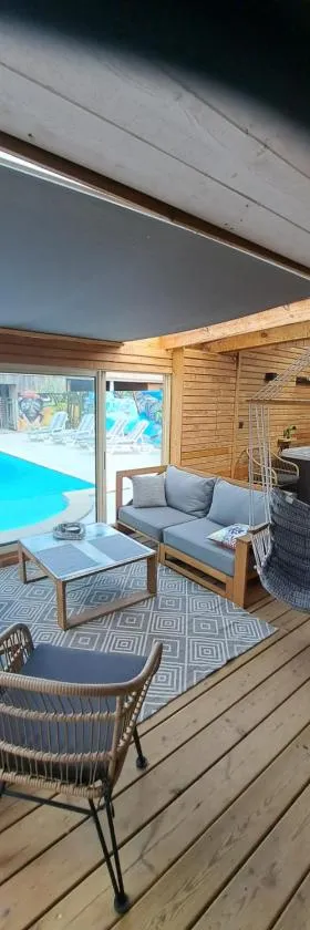 La Maison du Bonheur，位于Lahosse的酒店