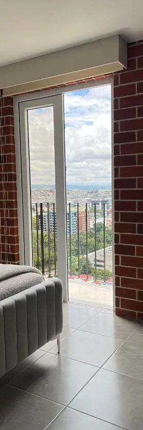 Céntrico apartamento zona 10，位于Estación Pamplona的酒店