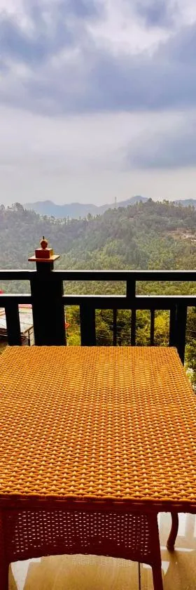 hotel Valley View Bhowali - Haldwani Road，位于博瓦利的酒店