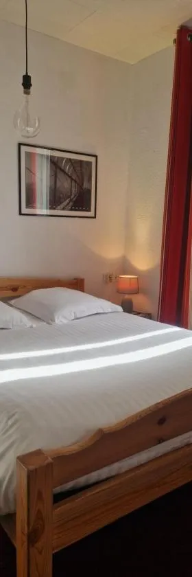 Agape Hotel Niort- Bessines，位于Bessines的酒店