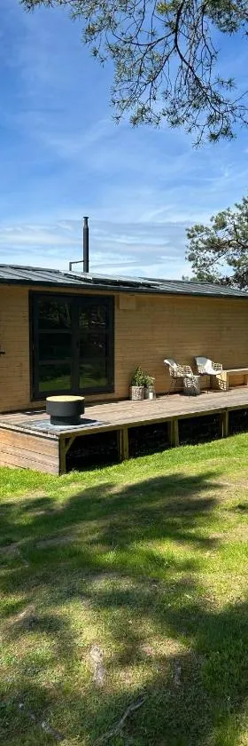 Tinyhouse Březina，位于Dolní Bezděkov的酒店