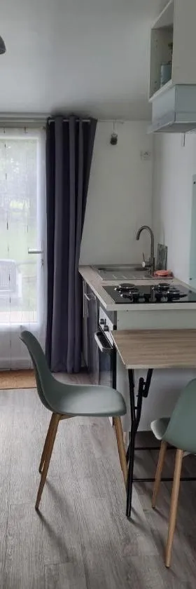 Gîte 2 personnes Pamacaldy，位于Damvix的酒店