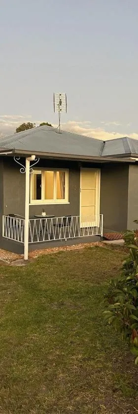 Denham Cottage - Quart Pot Creek，位于史丹霍普的酒店