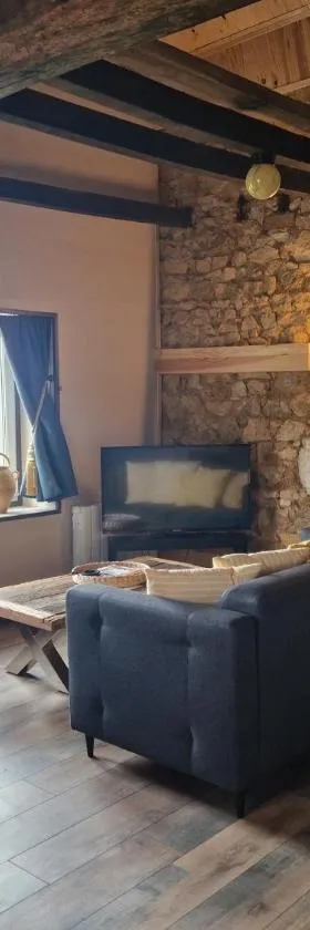 Gite La Maison Des Trois Grands，位于Sannat的酒店
