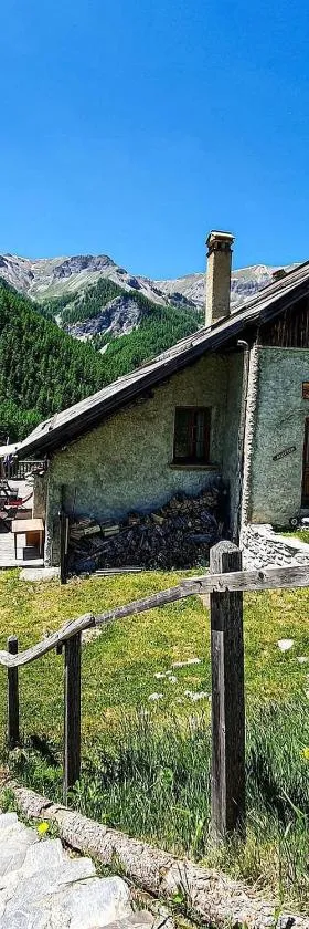 Auberge l'Estoilies，位于圣韦朗的酒店