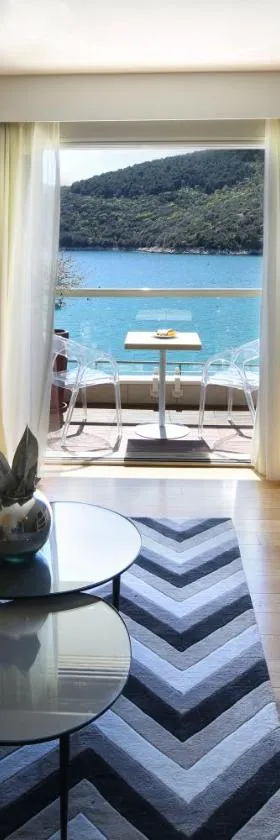 Boutique Hotel Adoral，位于拉巴克的酒店