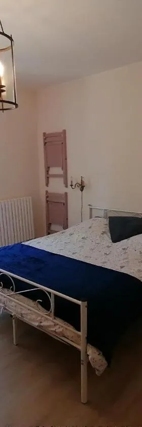Chambre d'hôtes 1 - Rétro - Un Refuge à Cachen，位于Cachen的酒店