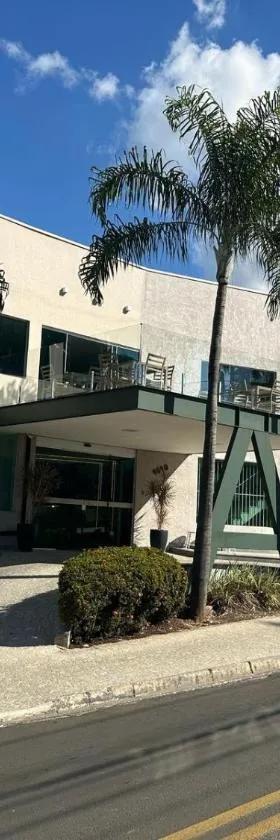 阿尔吉酒店，位于因达亚图巴的酒店