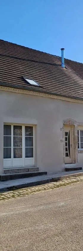 Chambres chez l habitant，位于Frasne-les-Meulières的酒店
