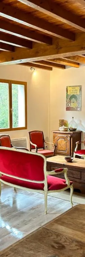 Grande maison dans la nature，位于Le Port的酒店