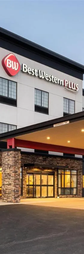 Best Western Plus New Richmond Inn & Suites，位于New Richmond的酒店