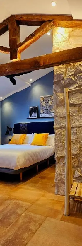 Cousin Room Hotel Automatizado，位于麦迪纳·德尔·坎普的酒店