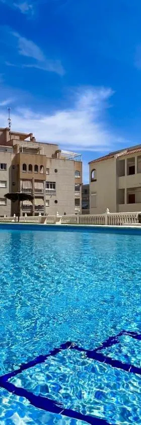 Casita con encanto, piscina y parking，位于阿勒纳勒斯德尔索尔的酒店