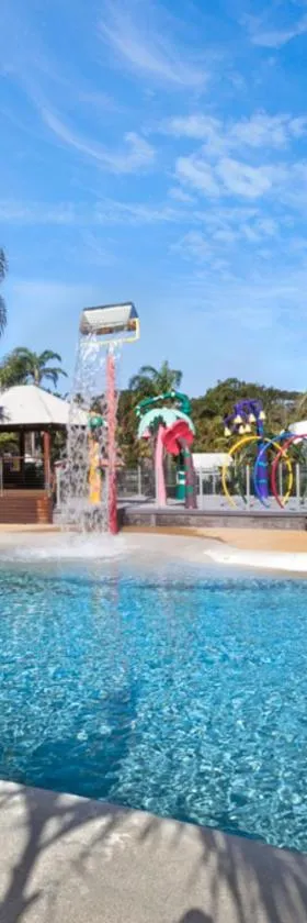 Wairo Beach Holiday Park，位于Lake Tabourie的酒店