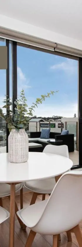 Aqua Views of the bay in Mornington，位于莫宁顿的酒店