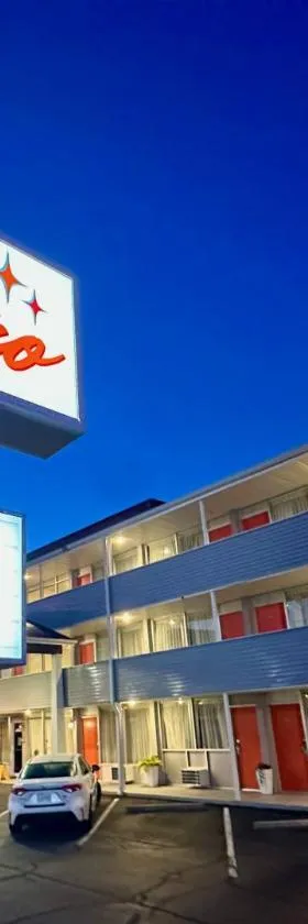 The Retro Hotel，位于布兰森的酒店