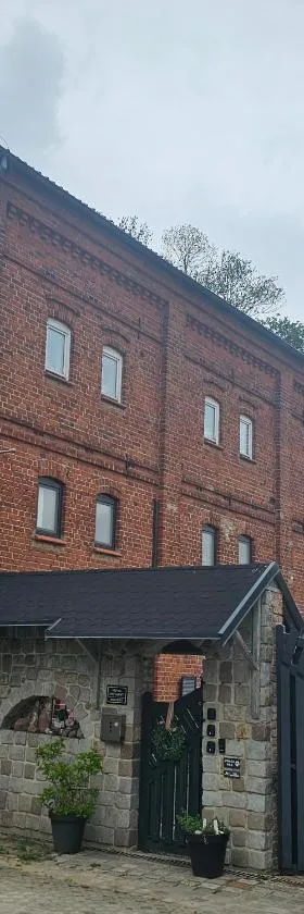 Krzywa Apartamenty，位于瓦尔米亚地区利兹巴克的酒店