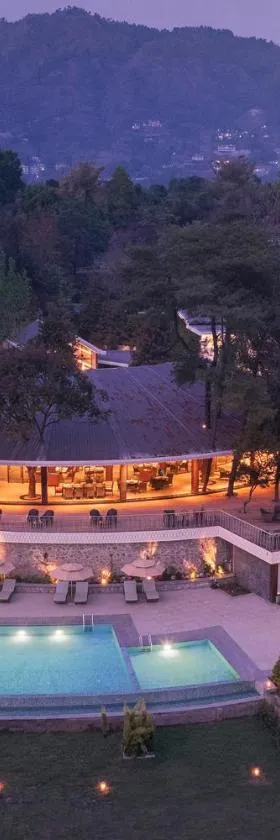Naukuchia House, Naukuchiatal - IHCL SeleQtions，位于比姆塔尔的酒店