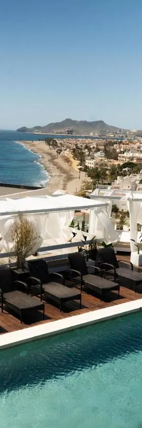 Hotel Carboneras Cabo de Gata Spa，位于卡沃内拉斯的酒店