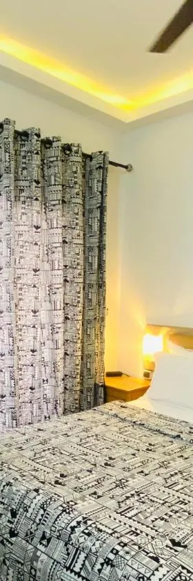 GRACE LODGE，位于洛美的酒店
