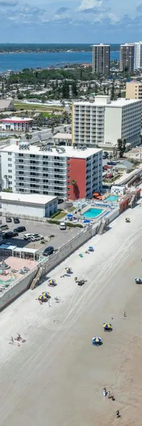 代托纳比奇海滨万豪原住客栈，位于代托纳海滩的酒店